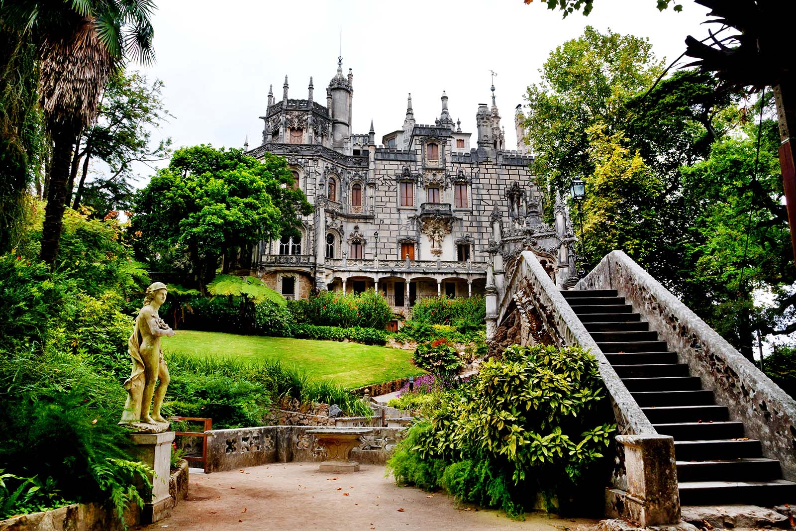 Excursion d'une journée à Sintra depuis Lisbonne : une échappée royale digne d’un conte de fées